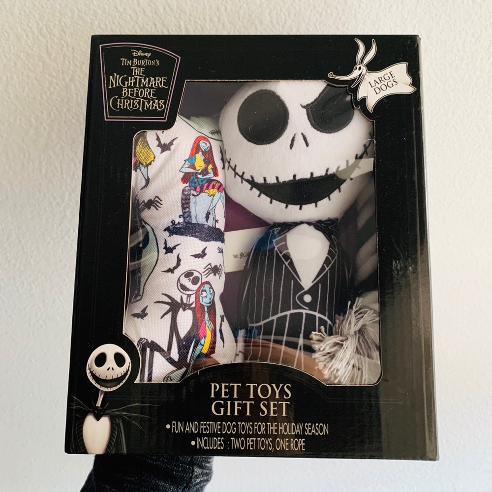 NBC pet toys gift set
